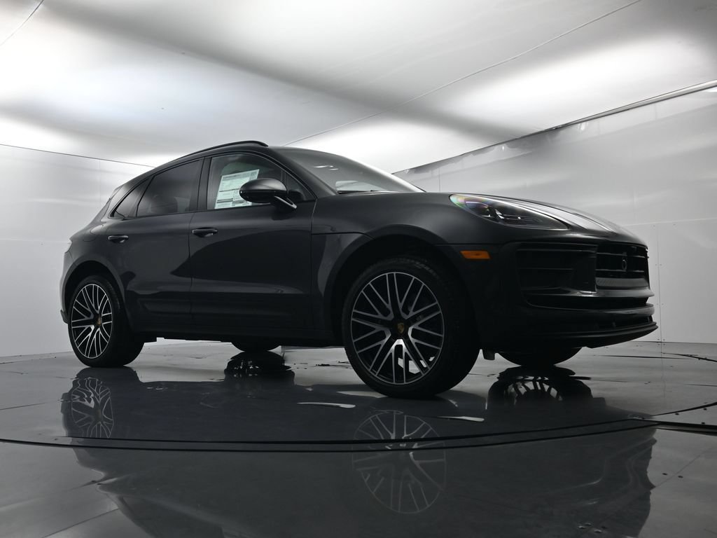 Certified 2026 Porsche Macan AWD/4WD image 54