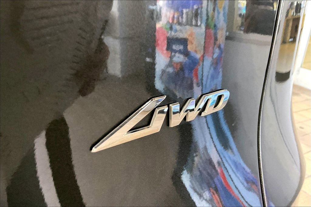 Used 2025 Genesis GV70 2.5T image 19