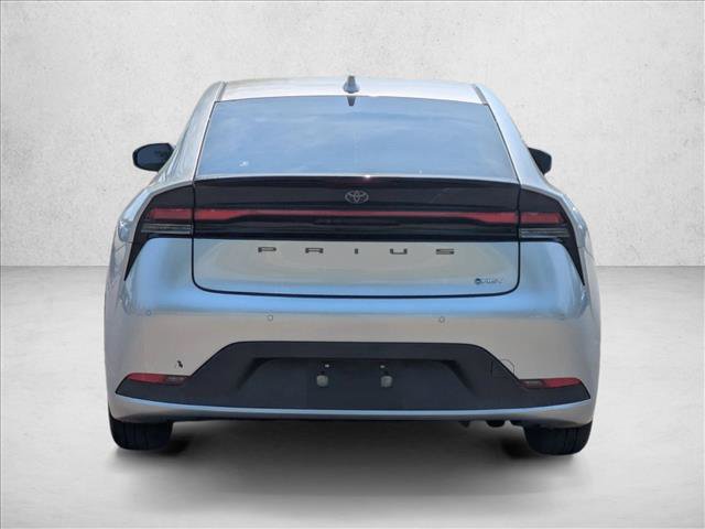 Used 2023 Toyota Prius LE FWD image 6