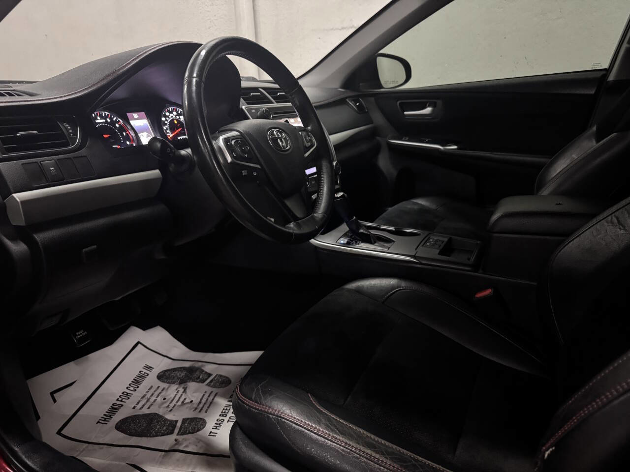 Used 2017 Toyota Camry LE image 13