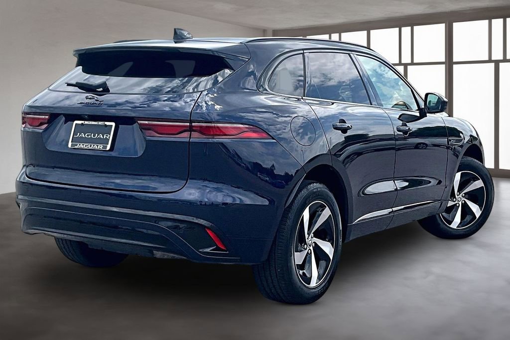 Used 2025 Jaguar F-PACE R-Dynamic S image 2