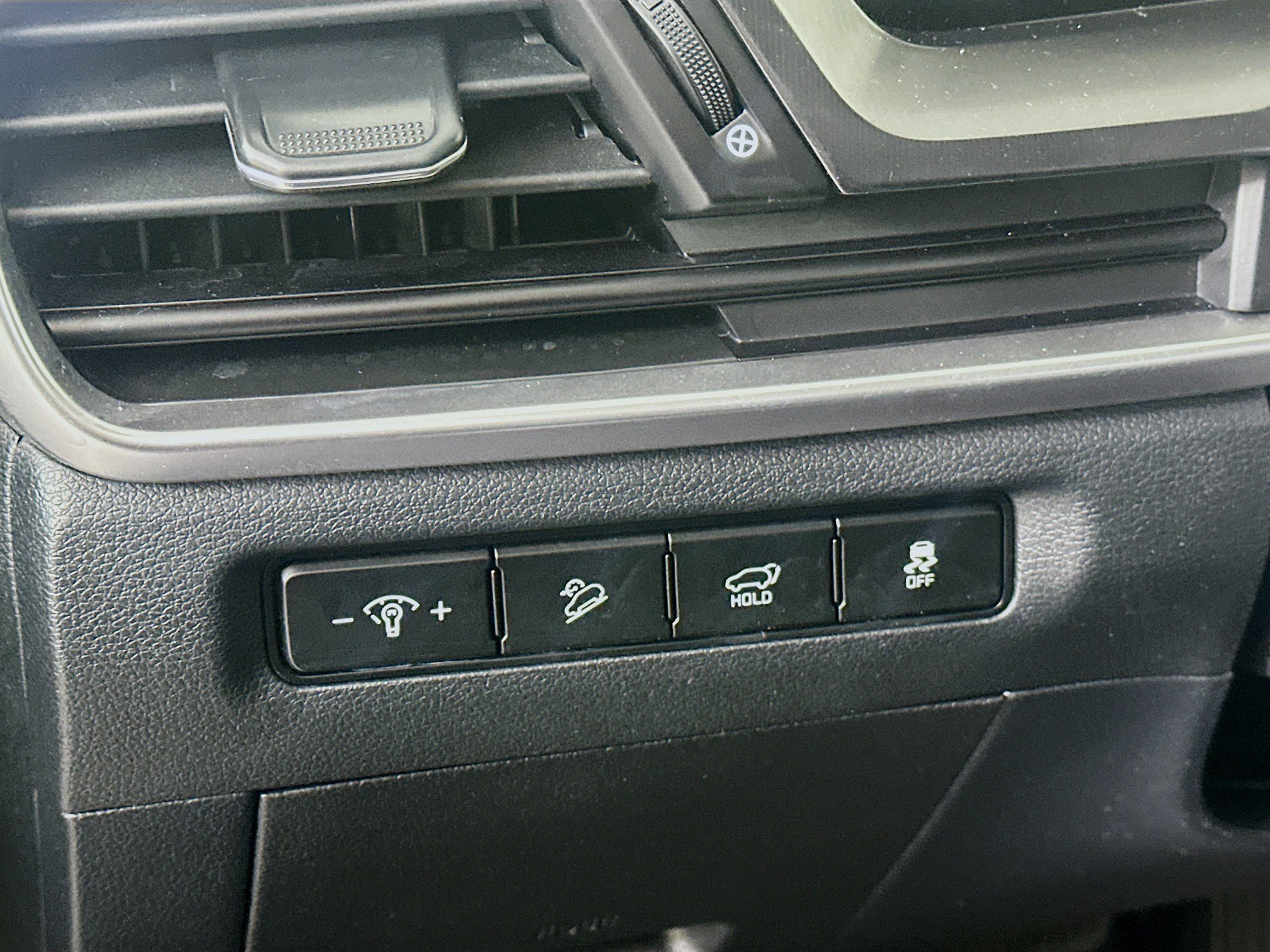 Used 2025 Kia Telluride S FWD image 16
