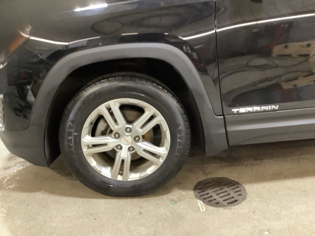 Used 2018 GMC Terrain SLE w/ Driver Convenience Package image 12