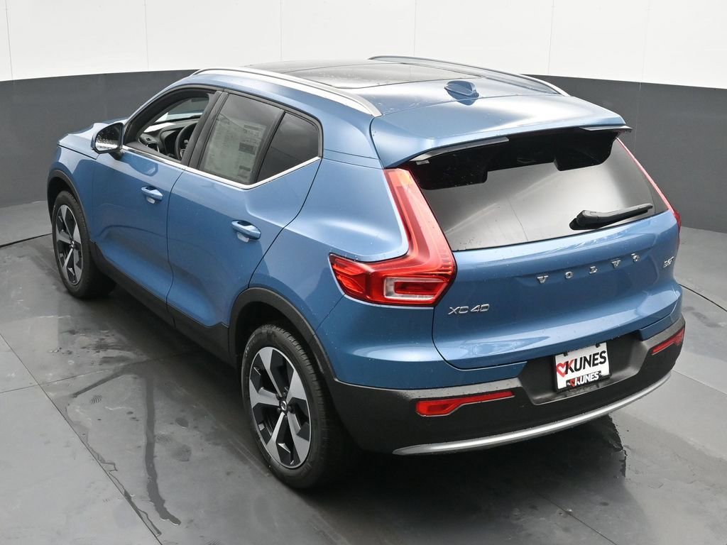 New 2025 Volvo XC40 B5 Core w/ Climate Package AWD/4WD image 38