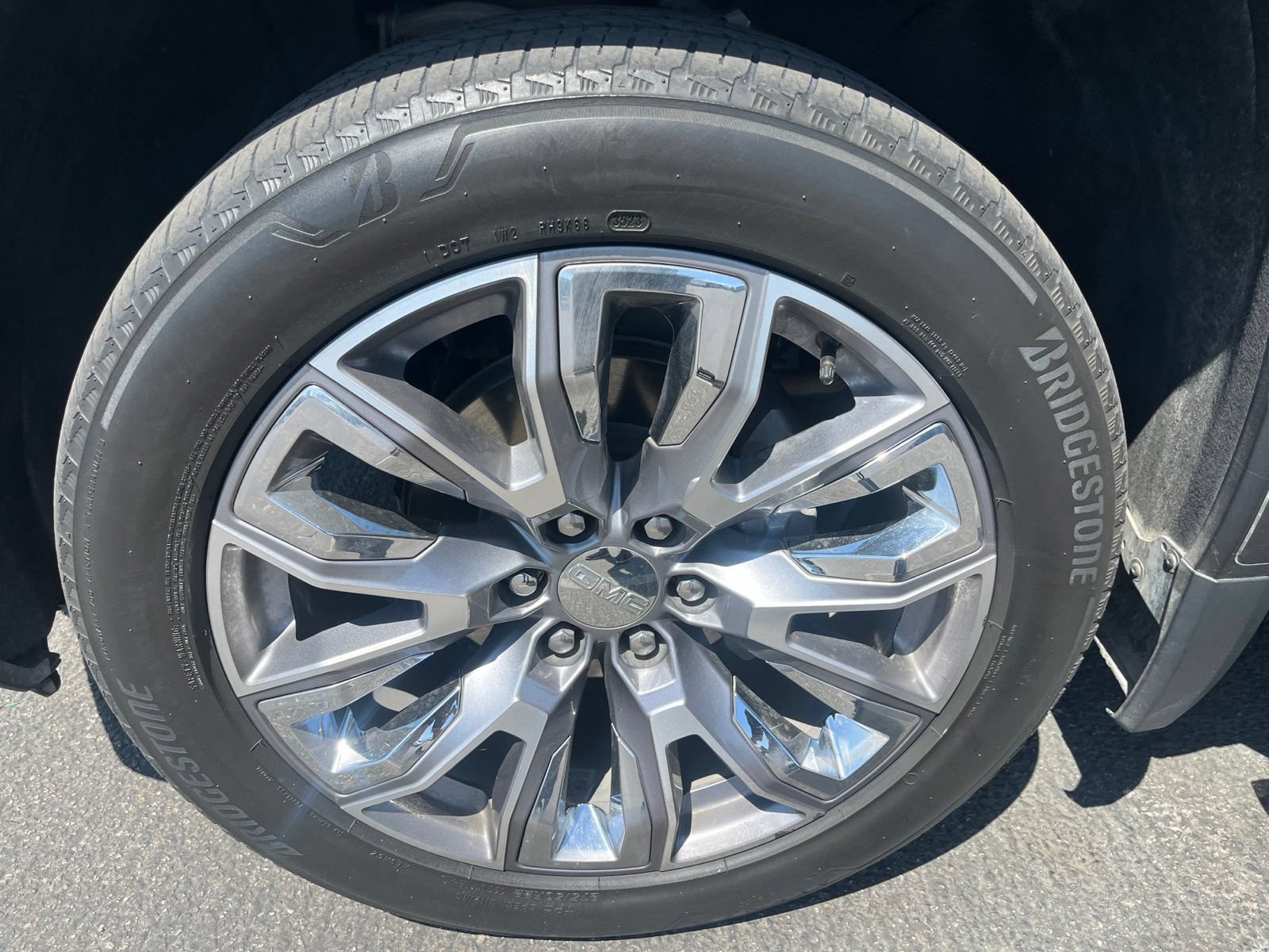 Used 2024 GMC Sierra 1500 Denali AWD/4WD image 14