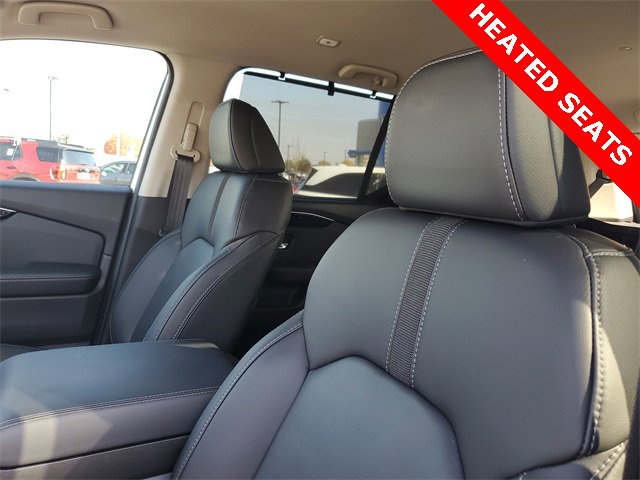 Used 2025 Honda Pilot EX-L image 12