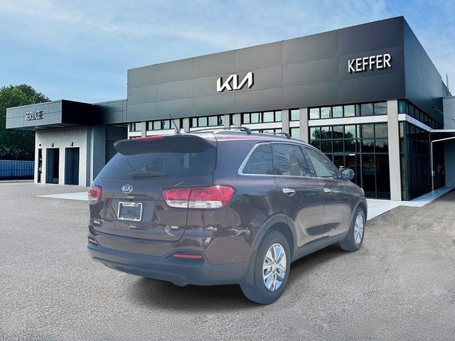 Certified 2017 Kia Sorento LX image 8
