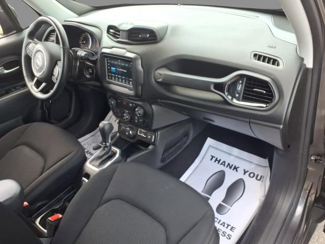 Used 2020 Jeep Renegade Altitude AWD/4WD image 12