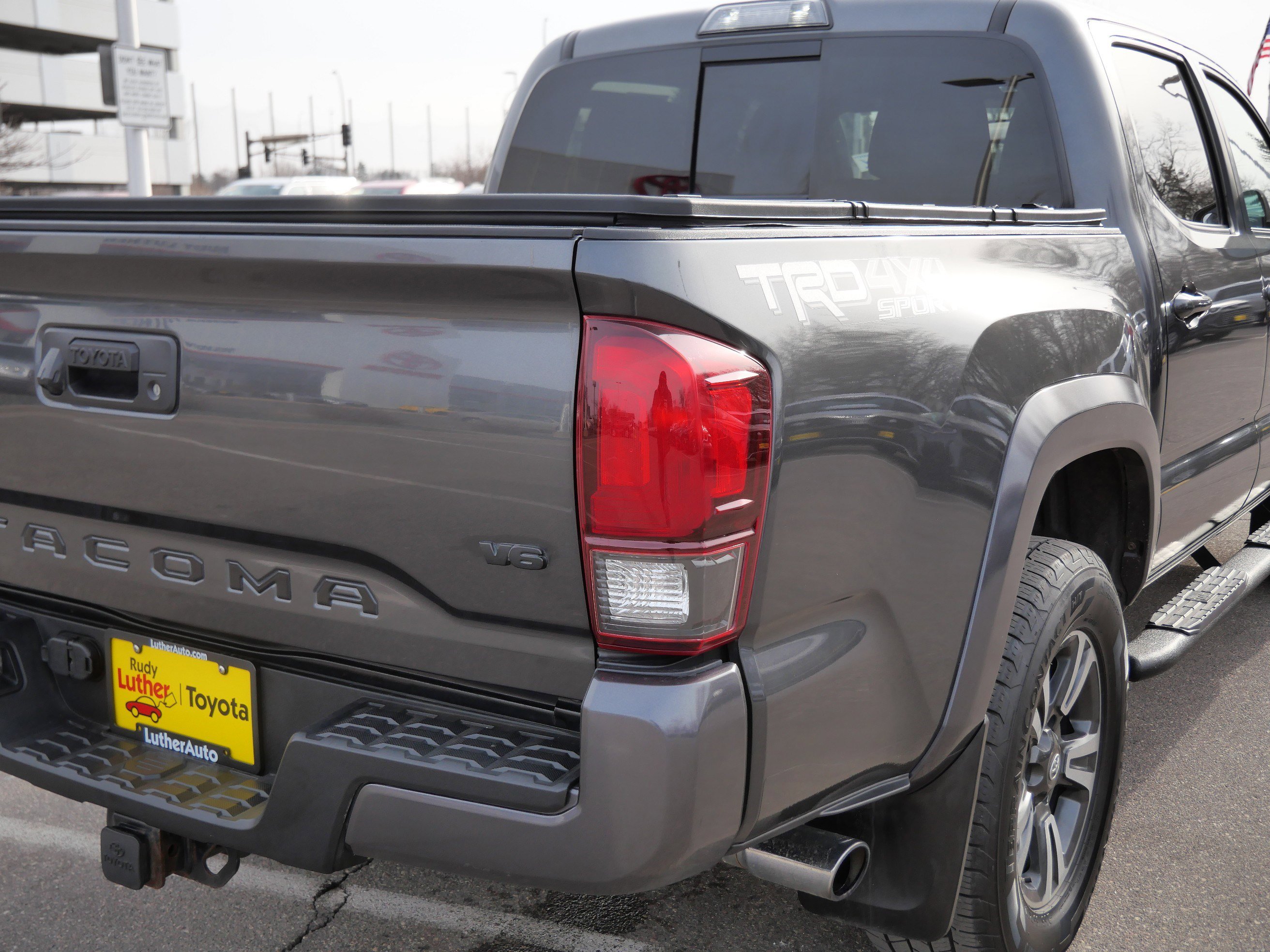 Certified 2019 Toyota Tacoma TRD Sport image 18