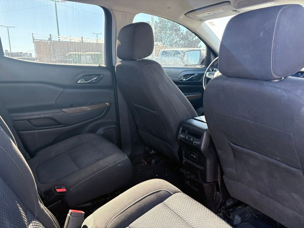 Used 2023 GMC Acadia SLE w/ LPO, Bright Accent Package image 7