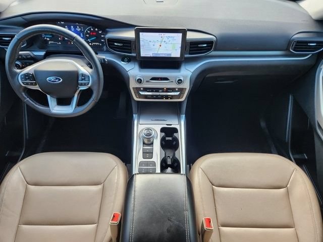 Used 2021 Ford Explorer XLT w/ Equipment Group 202A RWD image 24