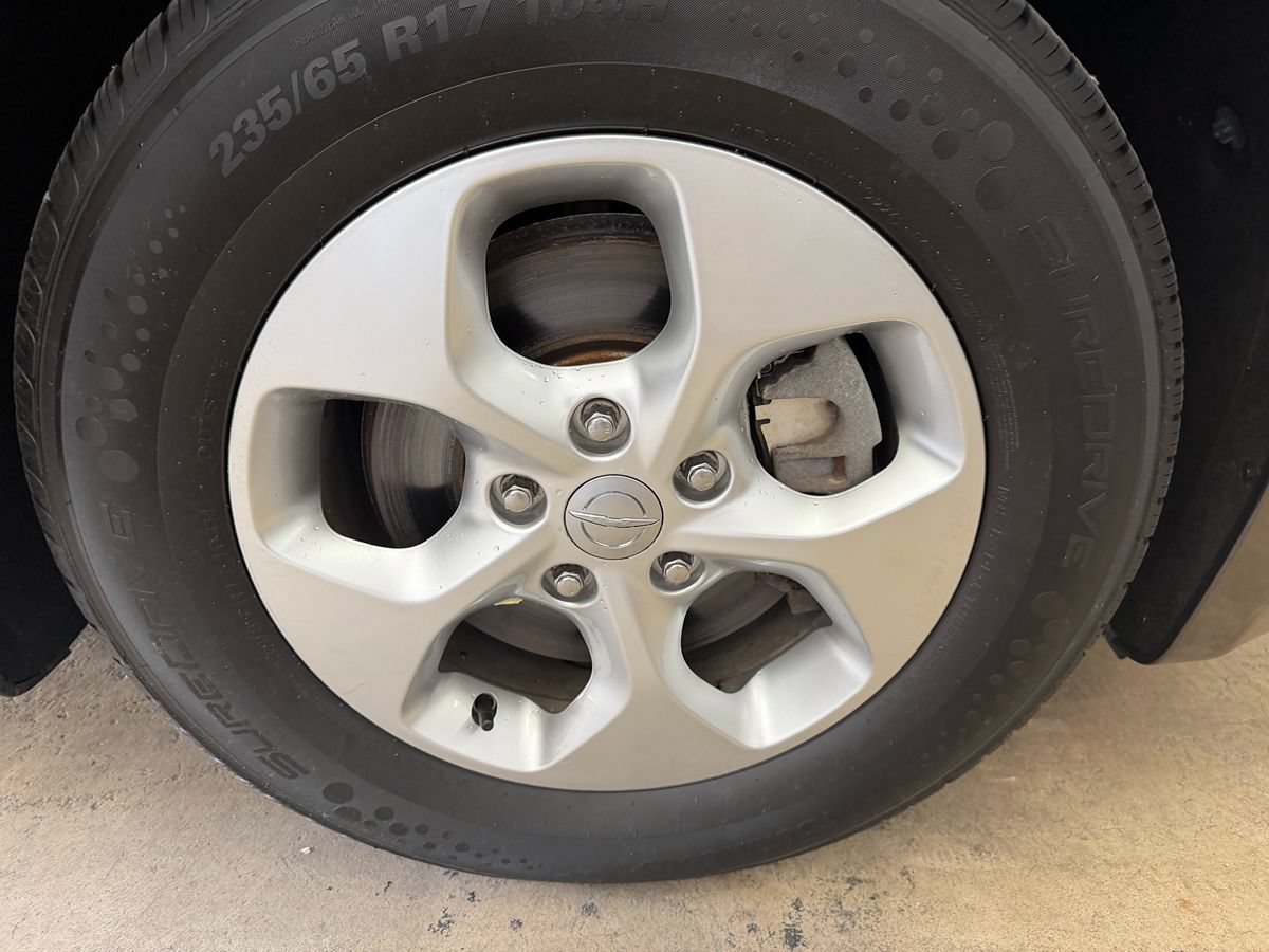 Used 2017 Chrysler Pacifica Touring Plus FWD image 34