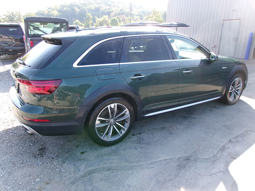 Used 2018 Audi A4 2.0T allroad Premium Plus AWD/4WD image 3