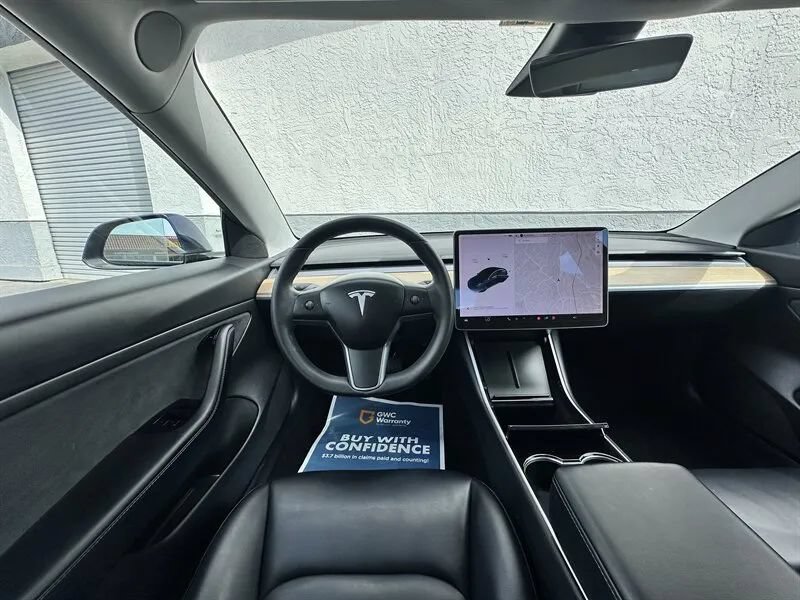 Used 2020 Tesla Model 3 Standard Range RWD image 14