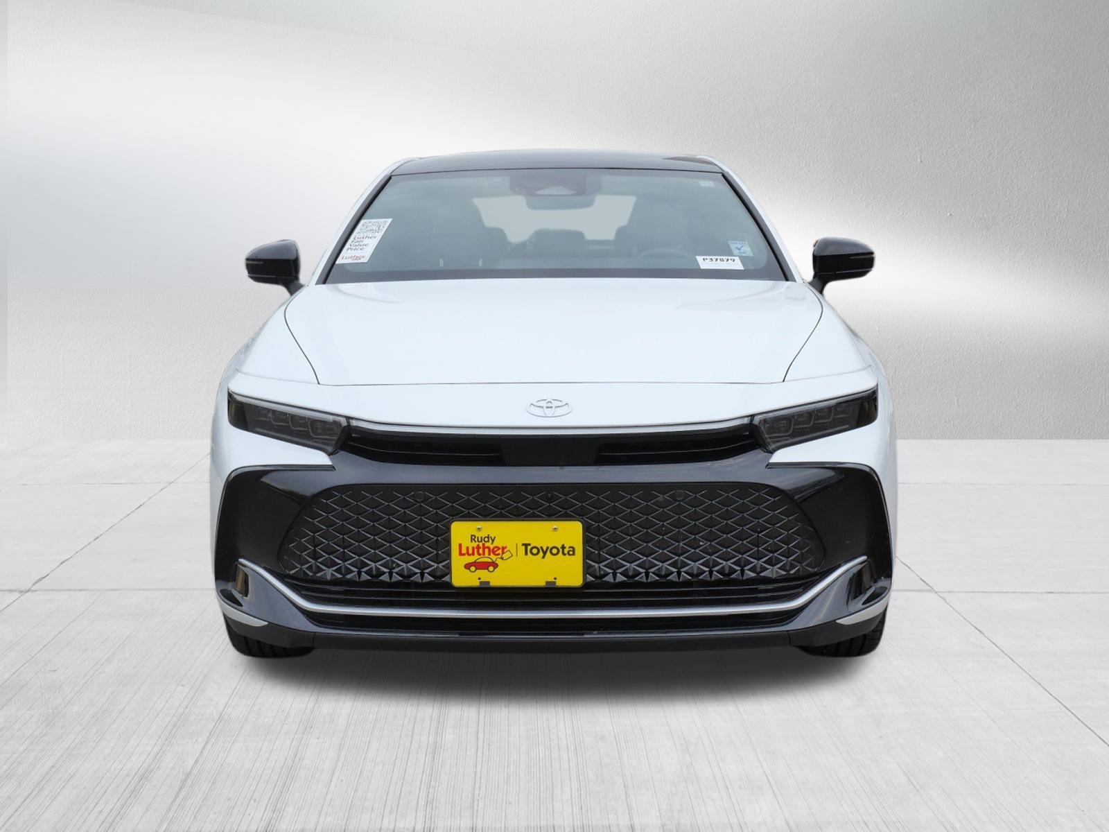 Certified 2026 Toyota Crown Limited w/ Advanced Technology Package image 2