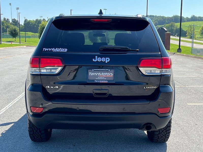 Used 2020 Jeep Grand Cherokee Laredo image 19