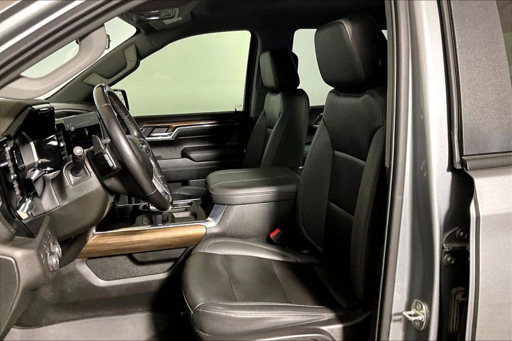Used 2023 Chevrolet Silverado 1500 RST w/ RST All Star Premium Package AWD/4WD image 14