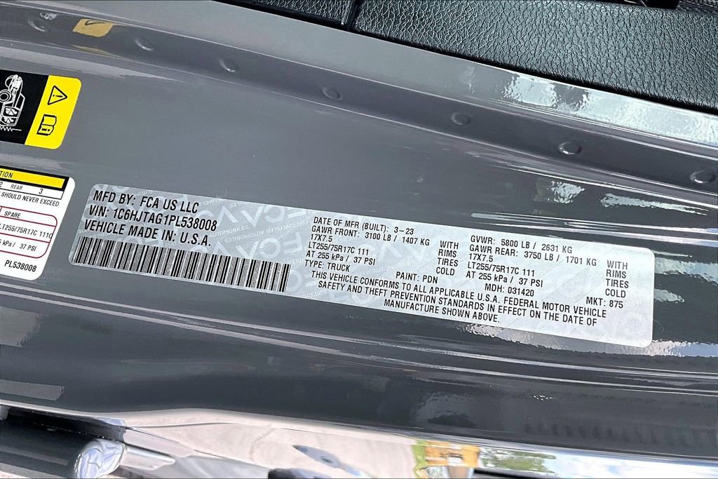 Used 2023 Jeep Gladiator Willys image 44