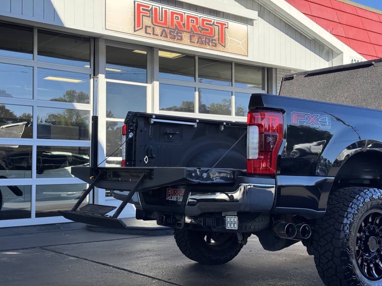 Used 2017 Ford F350 Lariat w/ Lariat Ultimate Package AWD/4WD image 17