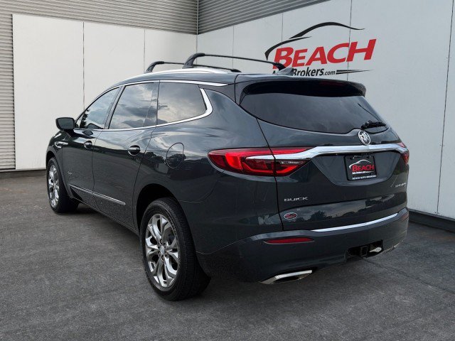 Used 2018 Buick Enclave Avenir w/ Avenir Technology Package AWD/4WD image 13