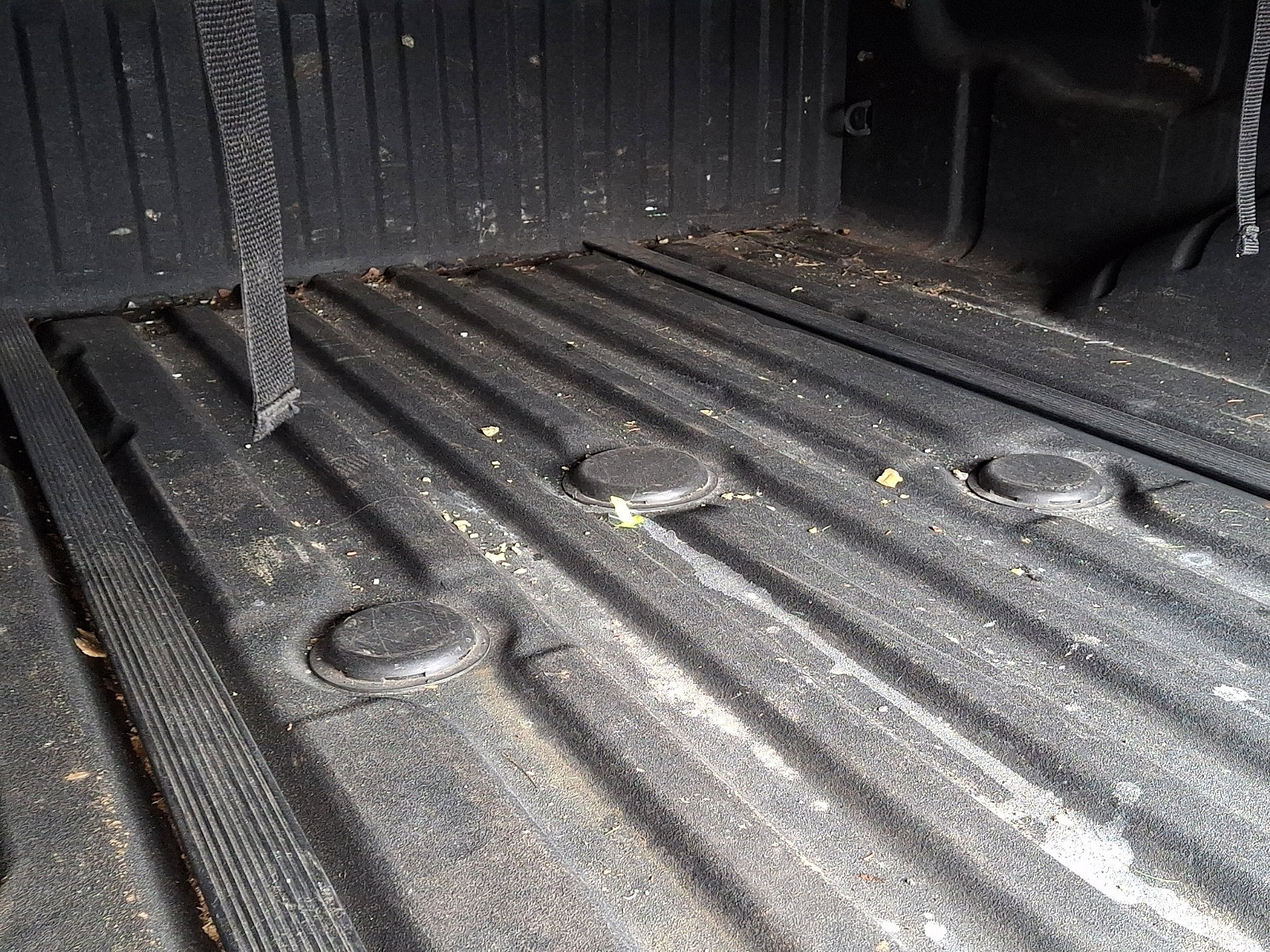 Used 2017 Nissan Titan SL image 32