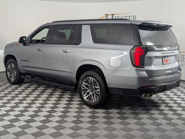 Certified 2025 Chevrolet Suburban Z71 image 5