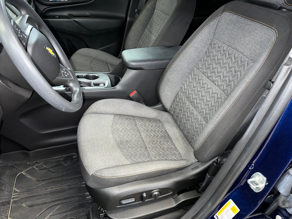 Used 2022 Chevrolet Equinox LT w/ LPO, Floor Liner Package image 2