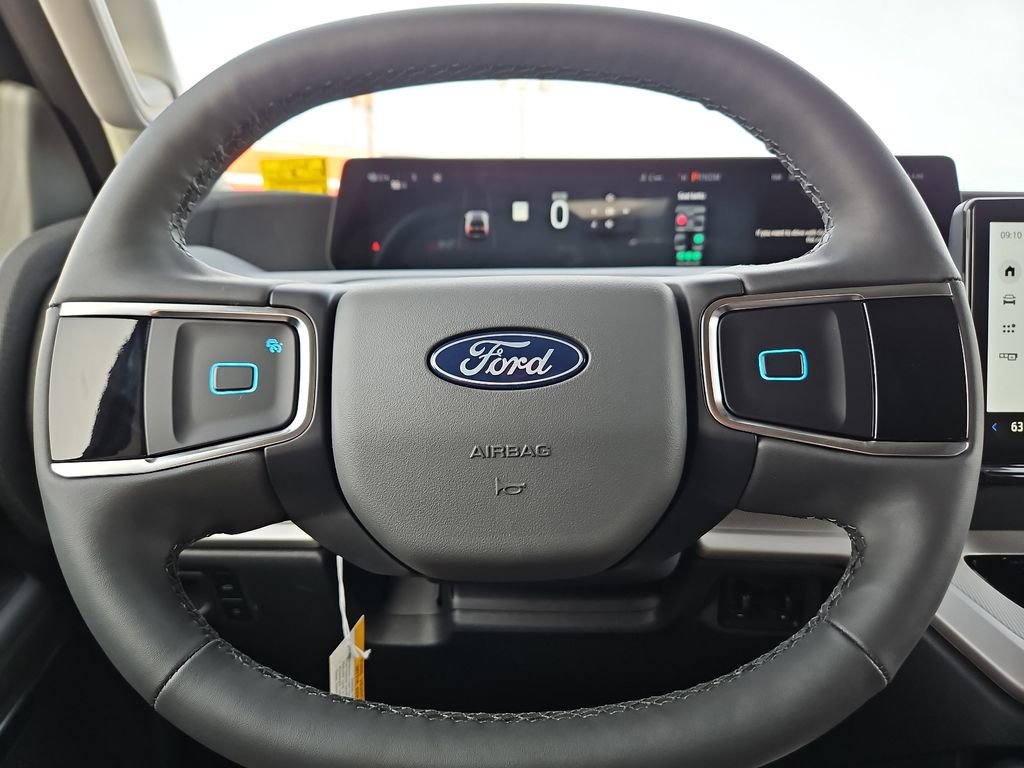 New 2026 Ford Expedition Active image 27