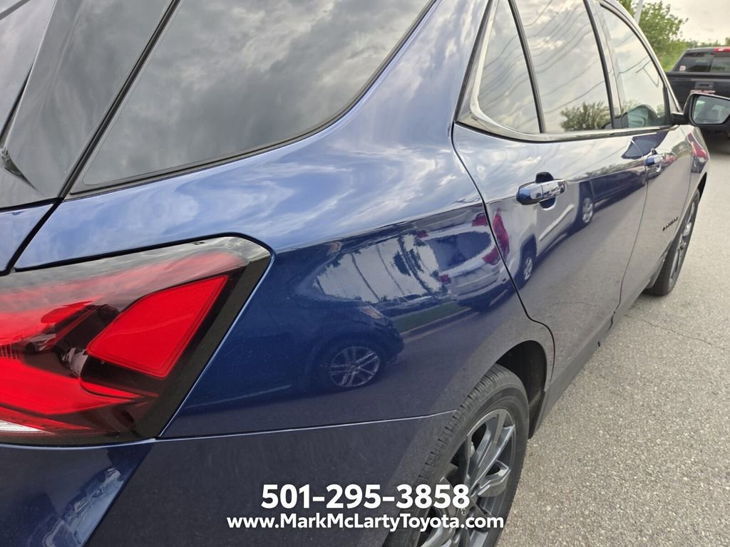 Used 2023 Chevrolet Equinox RS w/ RS Leather Package FWD image 9