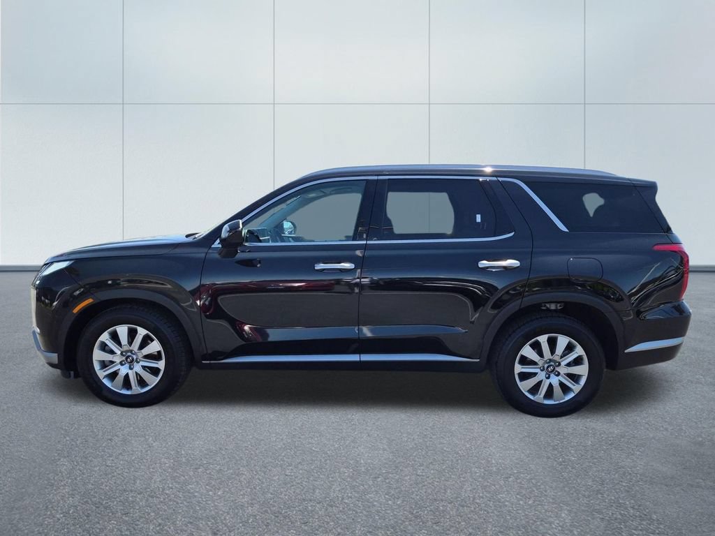 Used 2025 Hyundai Palisade SEL FWD image 3