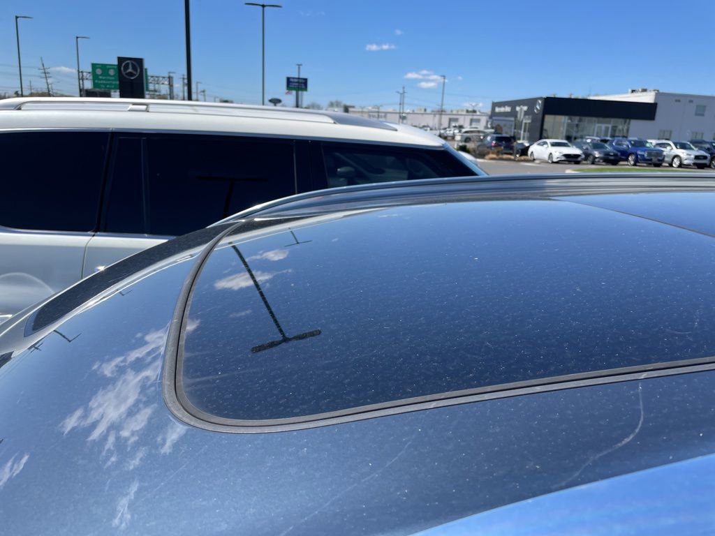 Used 2022 Volvo XC90 T6 Momentum AWD/4WD image 3