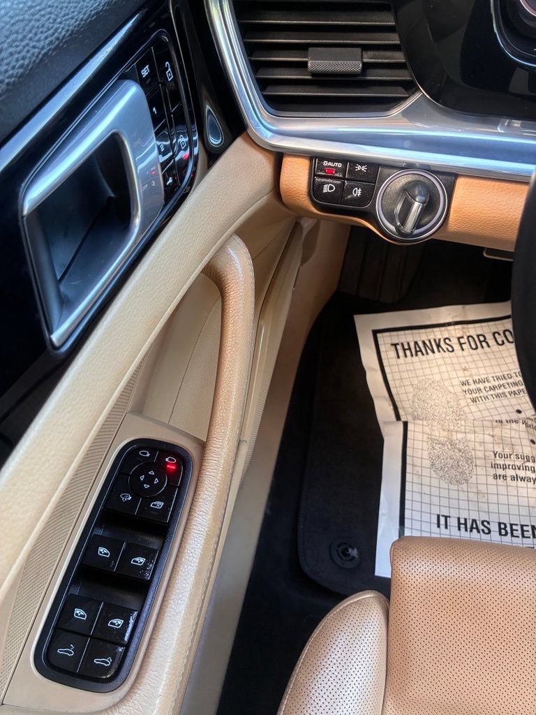 Used 2020 Porsche Panamera 4S AWD/4WD image 31