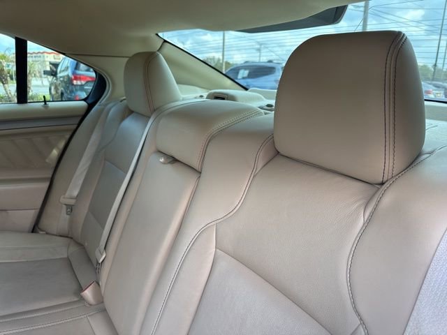 Used 2015 Ford Taurus SEL w/ Equipment Group 201A image 21