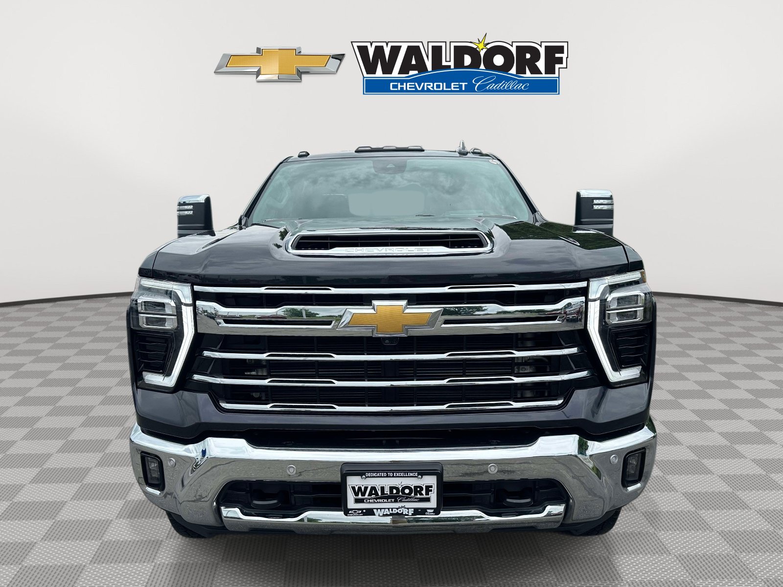 Used 2024 Chevrolet Silverado 2500 LTZ w/ LTZ Premium Package AWD/4WD image 2