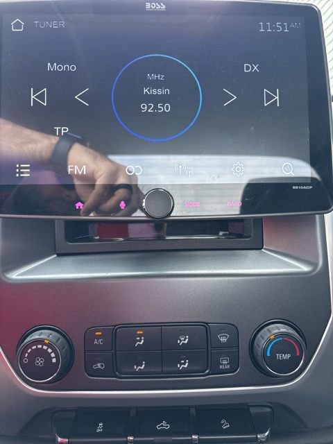 Used 2014 GMC Sierra 1500 SLE image 9