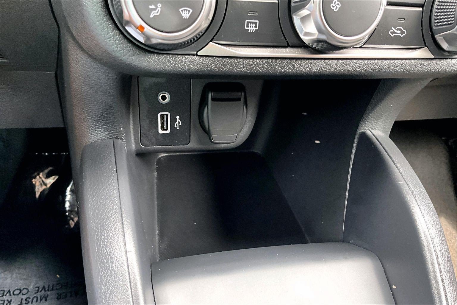 Used 2025 Nissan Versa S w/ S Plus Package FWD image 29