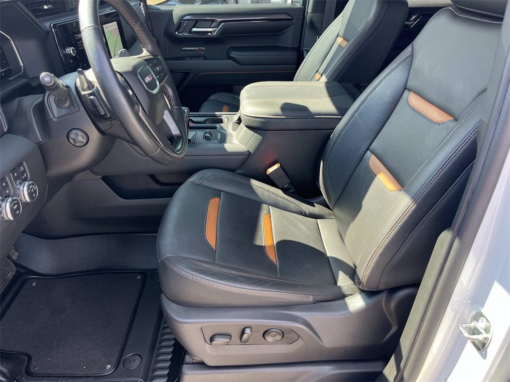 Used 2023 GMC Sierra 1500 AT4 w/ AT4 Preferred Package image 11
