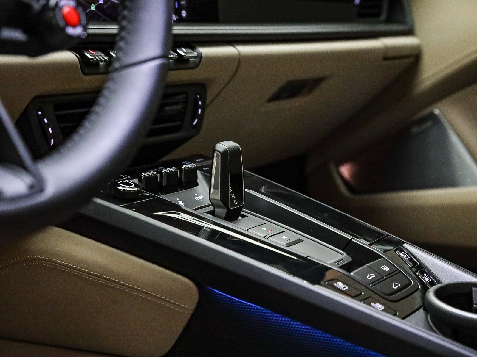 Used 2025 Porsche 911 Carrera 4 GTS image 24