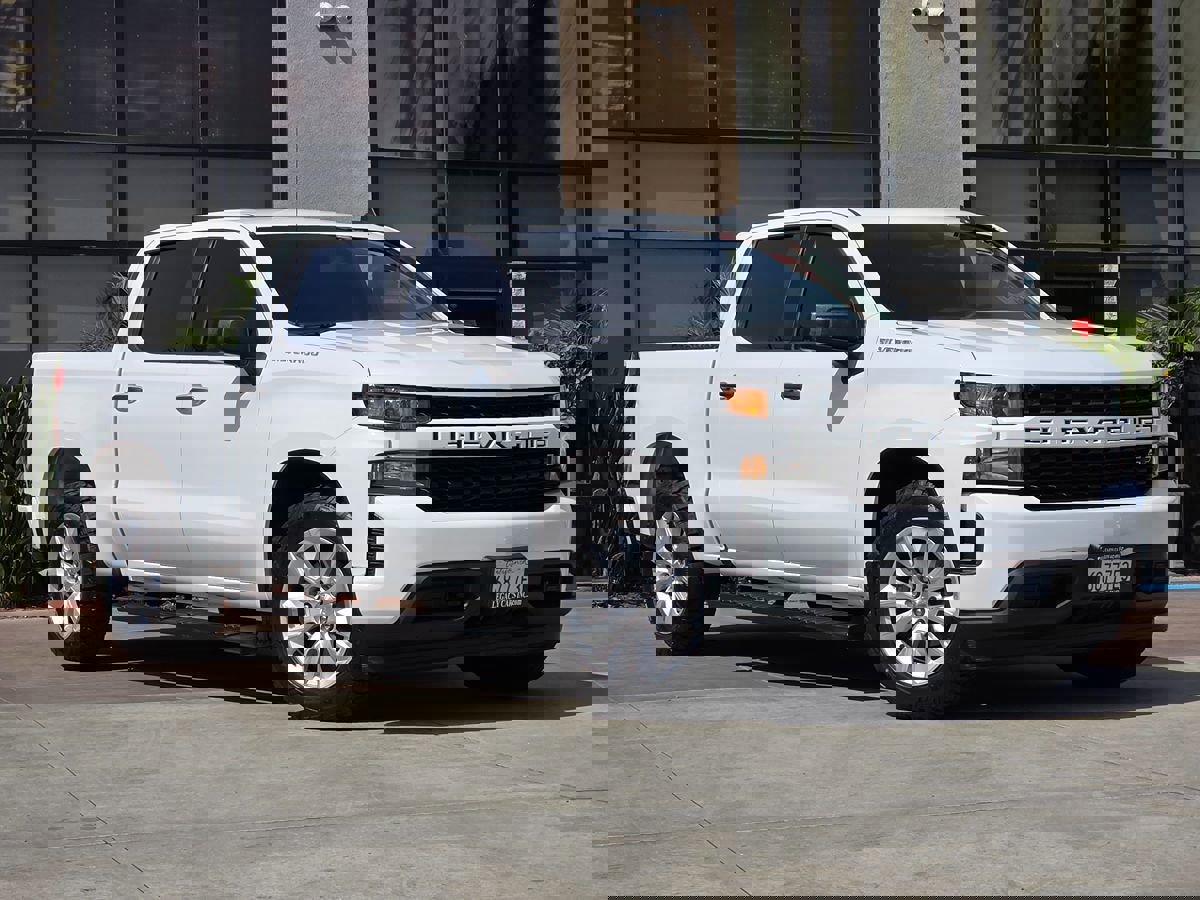 Used 2021 Chevrolet Silverado 1500 Custom image 3