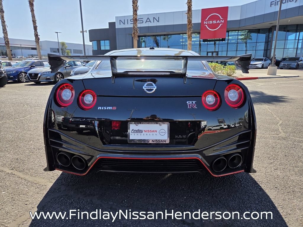 Used 2018 Nissan GT-R NISMO AWD/4WD image 5