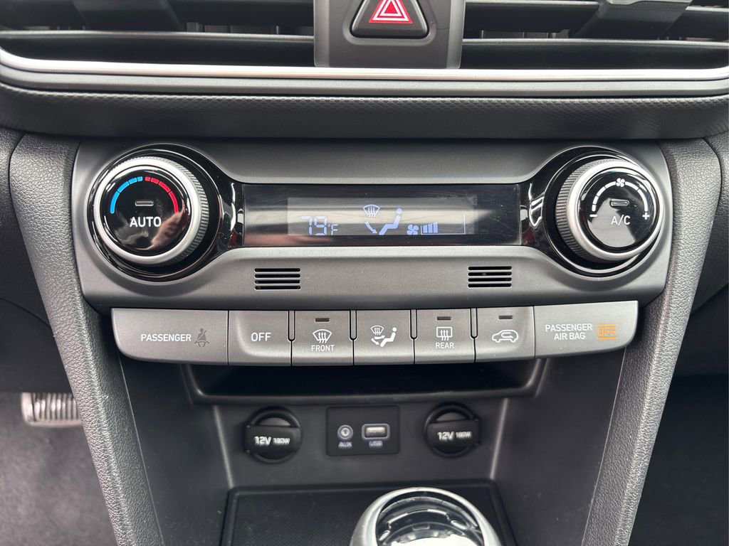 Used 2018 Hyundai Kona Limited image 31