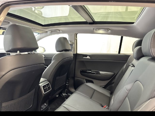 Used 2022 Kia Sportage EX AWD/4WD image 14
