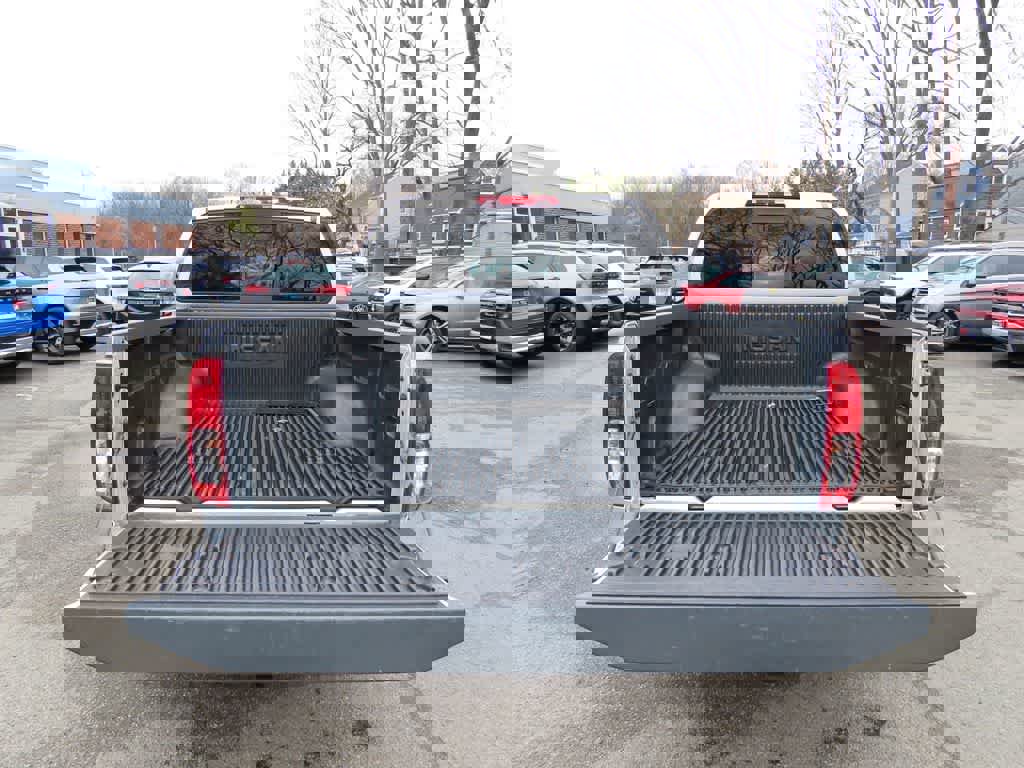 Used 2019 Nissan Frontier SV image 12