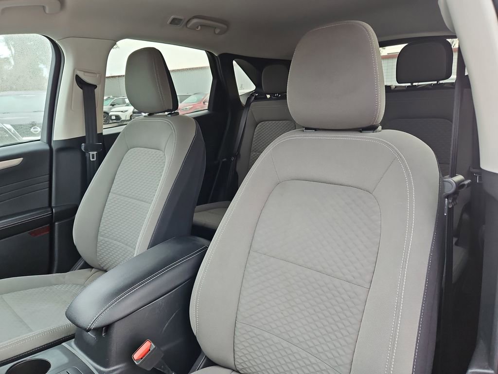Used 2022 Ford Escape SE image 22
