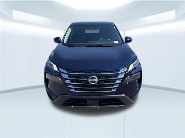 Used 2024 Nissan Rogue SV FWD image 2