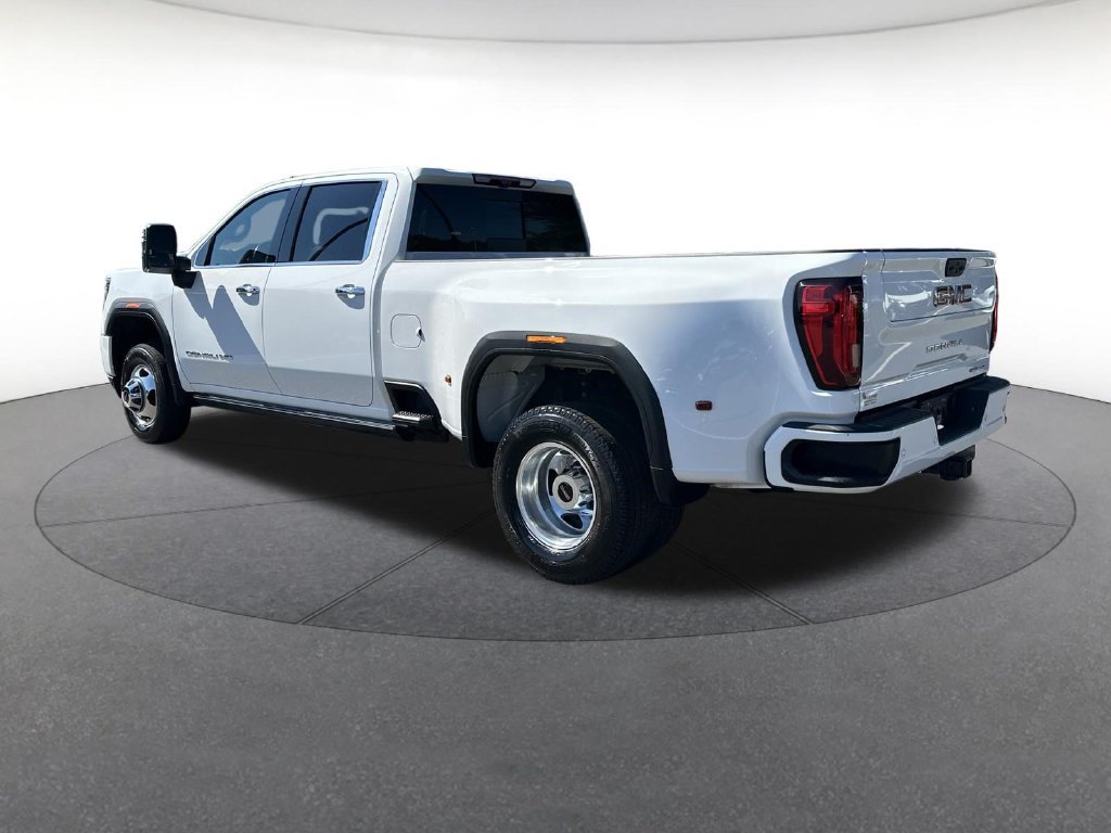 Used 2023 GMC Sierra 3500 Denali w/ Denali Ultimate Package AWD/4WD image 3