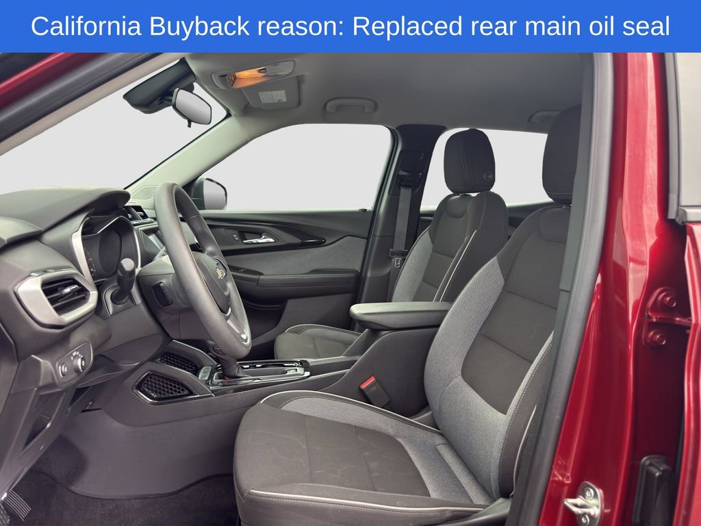 Used 2023 Chevrolet TrailBlazer LS w/ LPO, Blackout Package FWD image 6