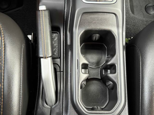 Used 2021 Jeep Wrangler Unlimited Sahara AWD/4WD image 5