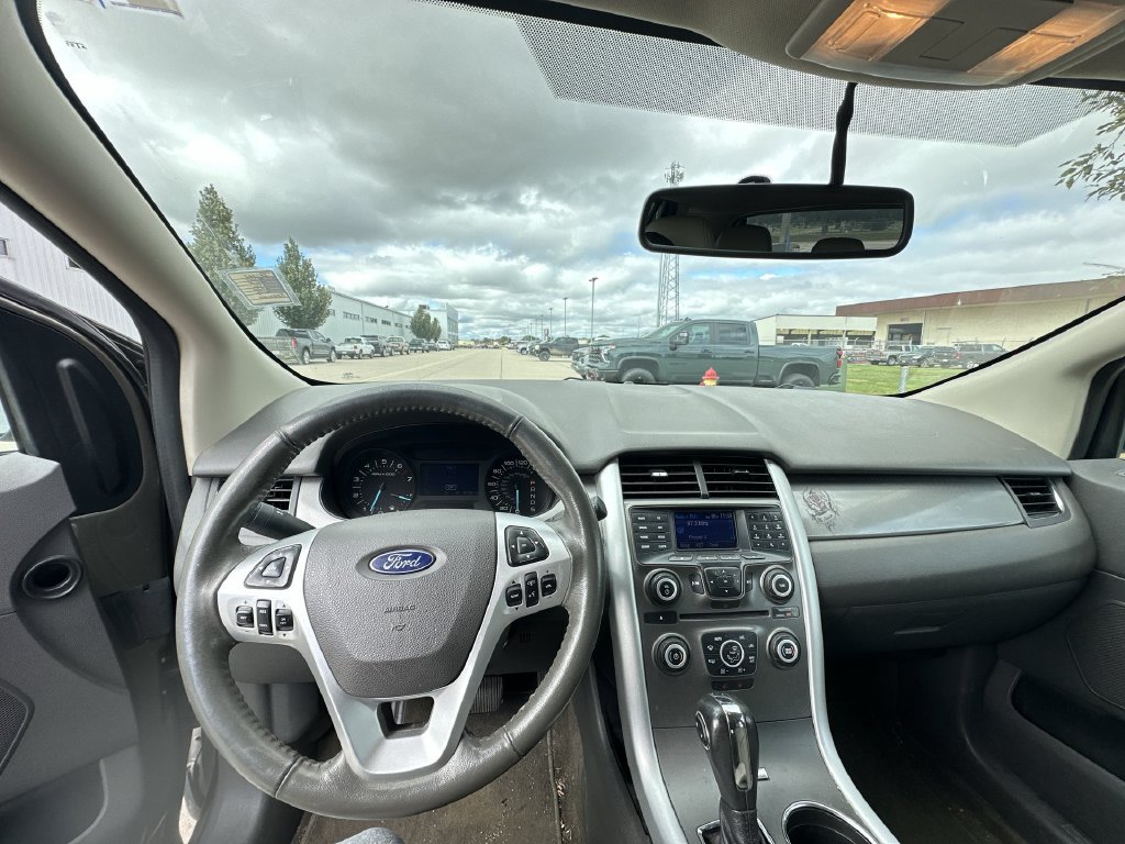 Used 2013 Ford Edge SEL FWD image 10
