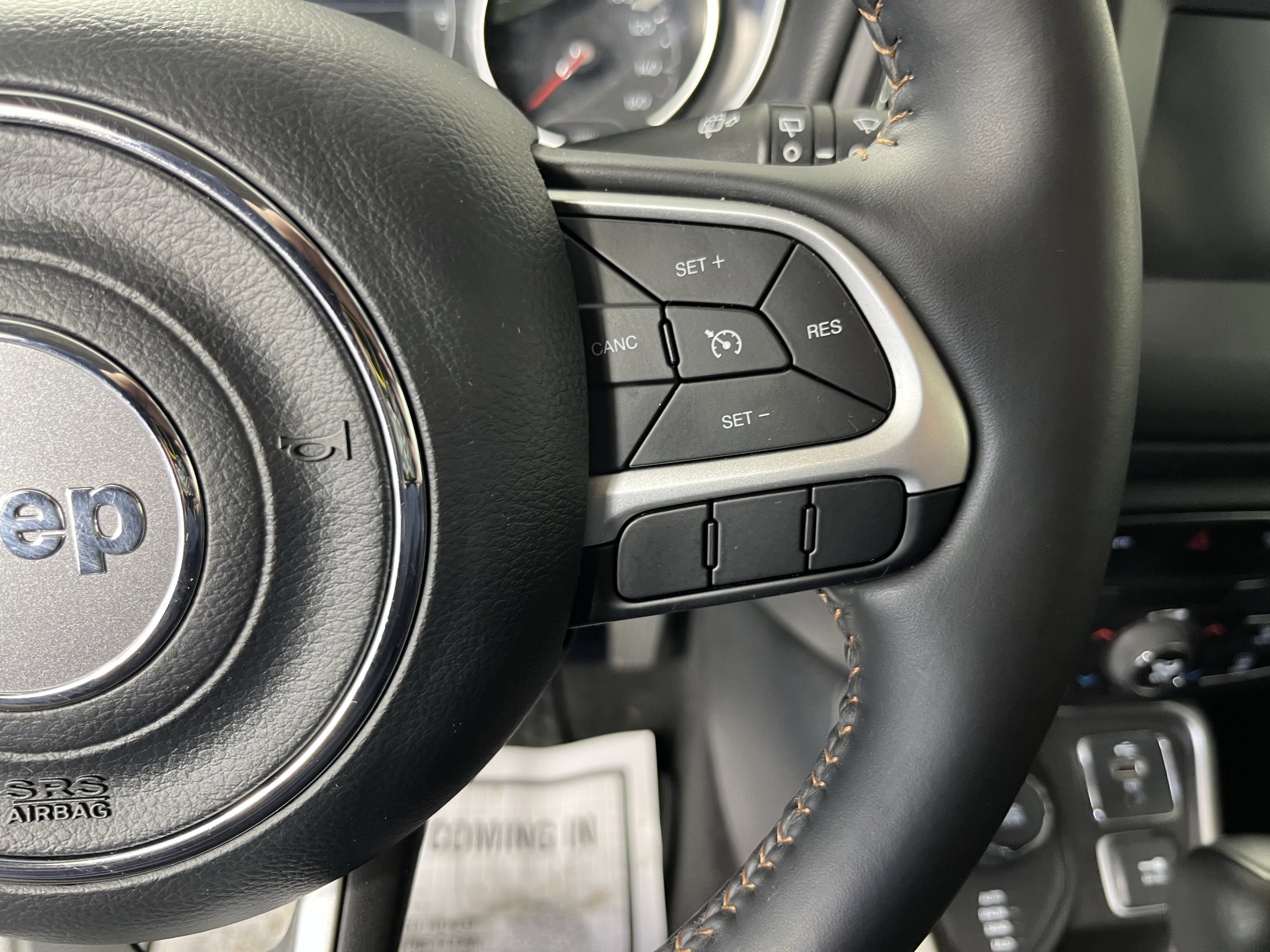 Used 2019 Jeep Compass Latitude w/ Cold Weather Group image 19